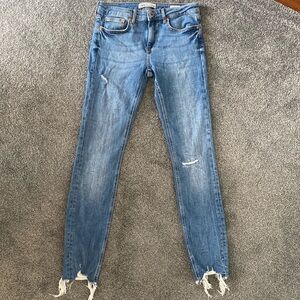 Zara THE SKINNY Distressed Skinny Jeans 6